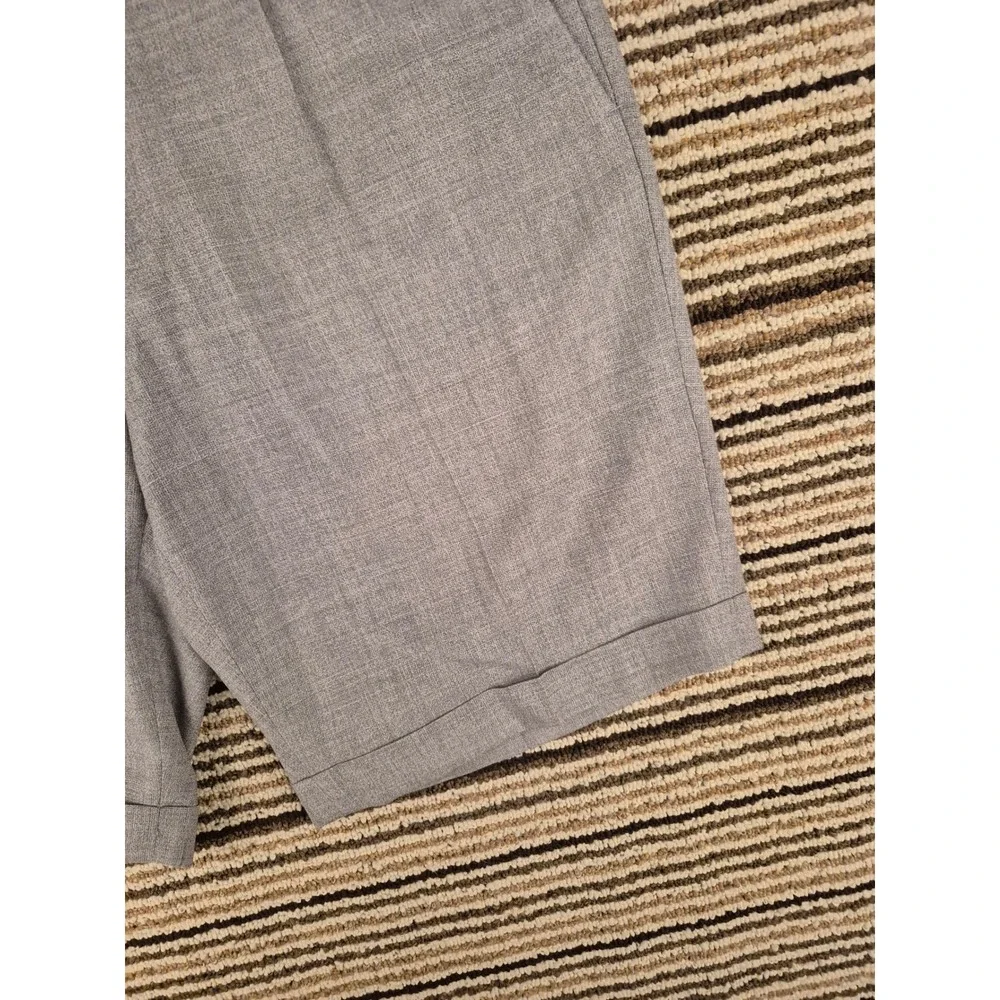Suitsupply Bennington Grey Pleated Cuffed Dress Shorts Extended Tab Waist Sz 32